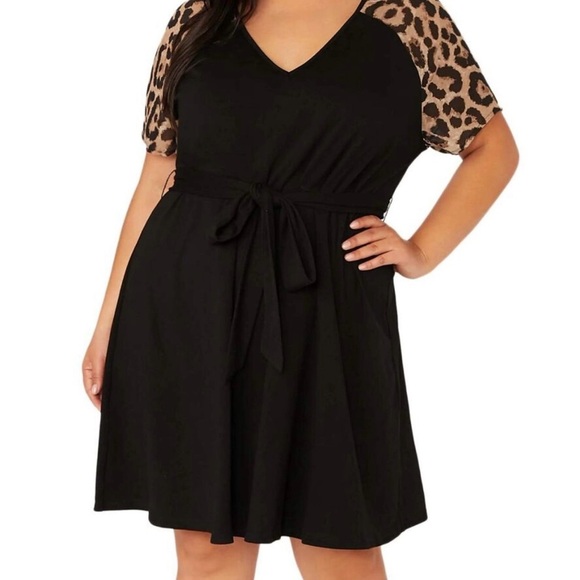 Black Dress with Leopard Print Sleeves 4X - Picture 1 of 7